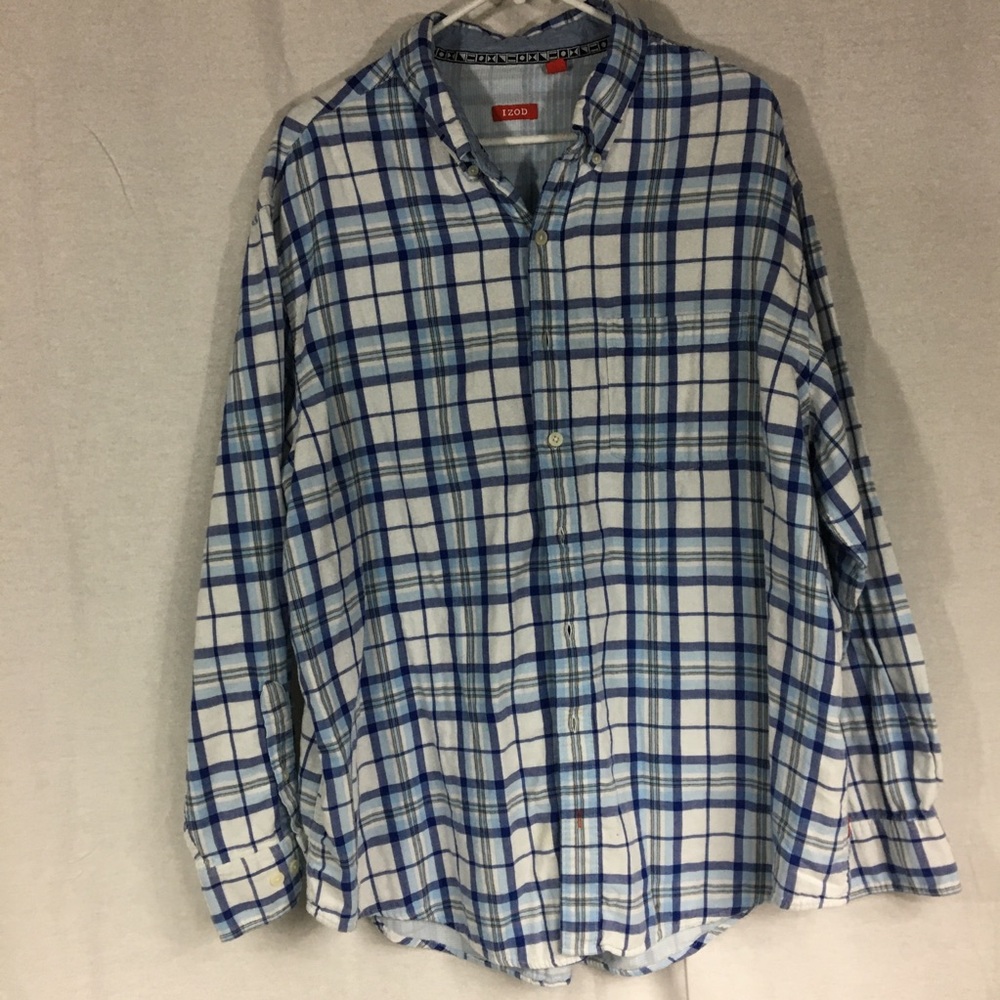 Izod size 2XL blue gray lightweight plaid long sleeved shirt easy care